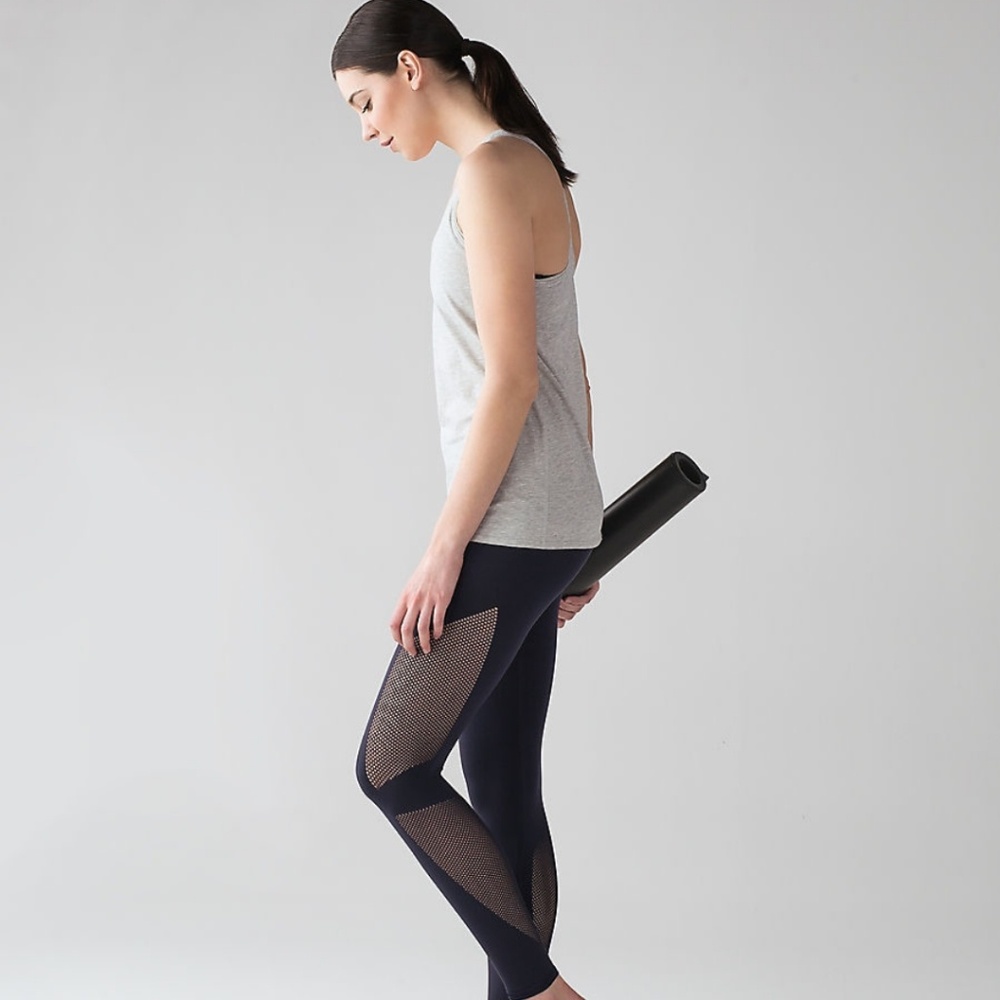 Lululemon Reveal Yoga Pants Size 12